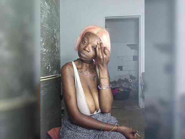 InstaG_TittyMonroe webcam