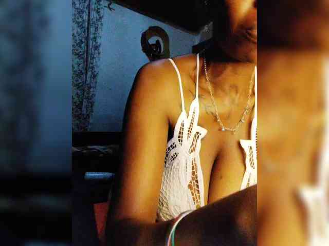 InstaG_TittyMonroe webcam