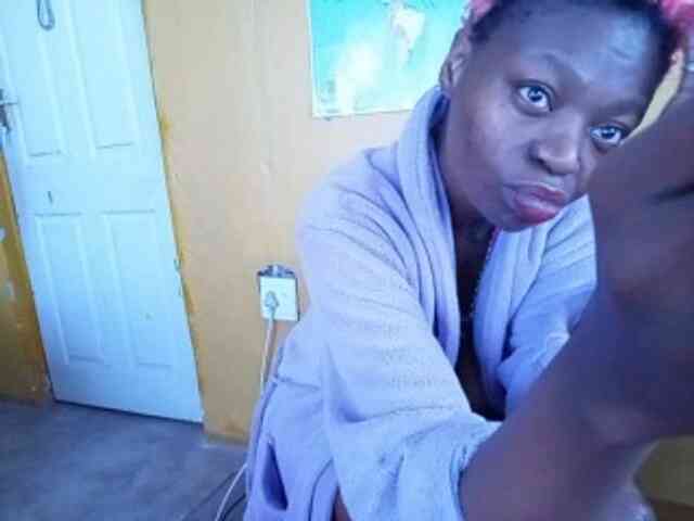 InstaG_TittyMonroe webcam