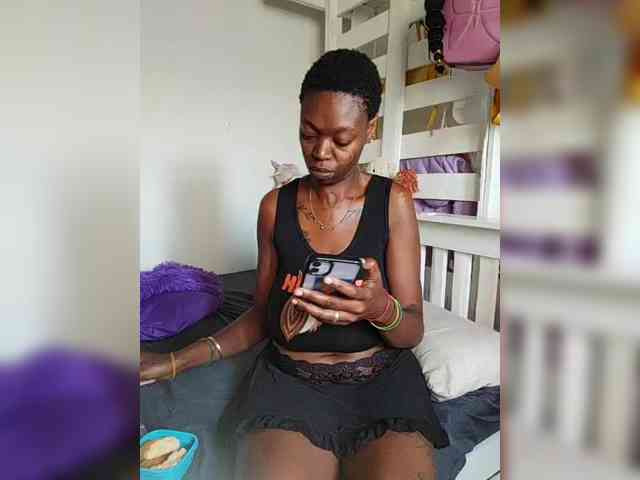 InstaG_TittyMonroe webcam