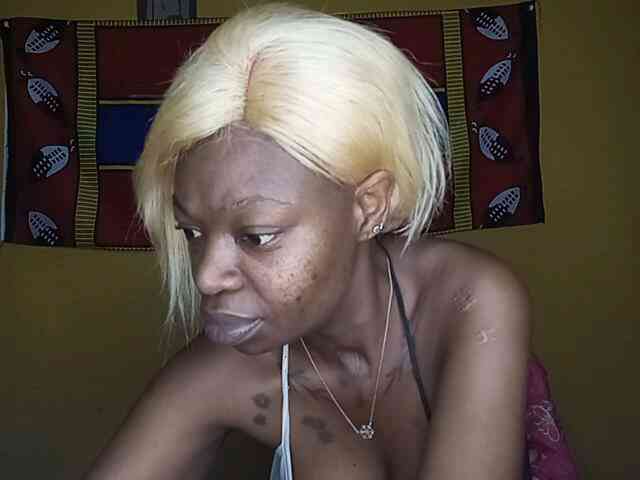 InstaG_TittyMonroe webcam