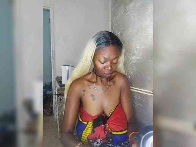 InstaG_TittyMonroe webcam