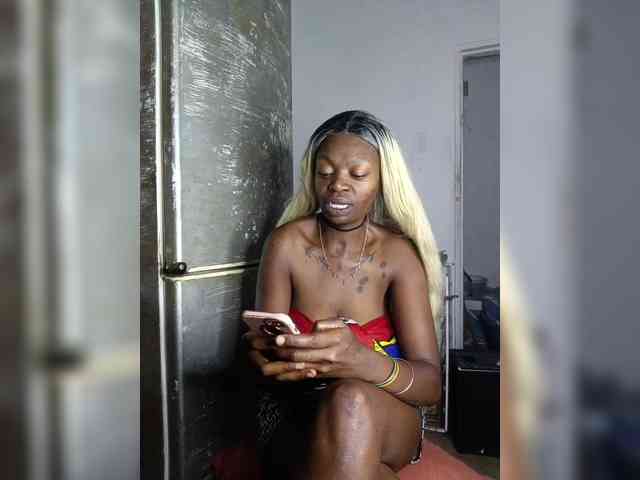 InstaG_TittyMonroe webcam