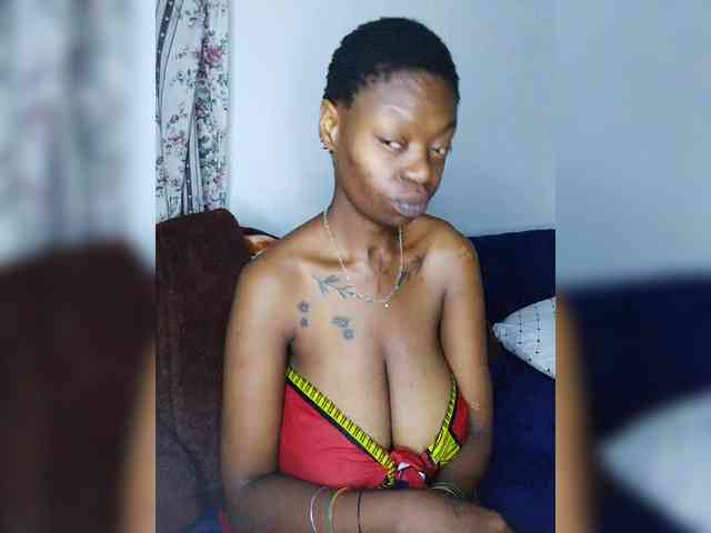 InstaG_TittyMonroe webcam