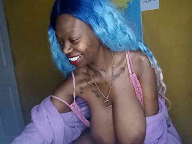 InstaG_TittyMonroe webcam