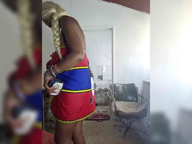 InstaG_TittyMonroe webcam