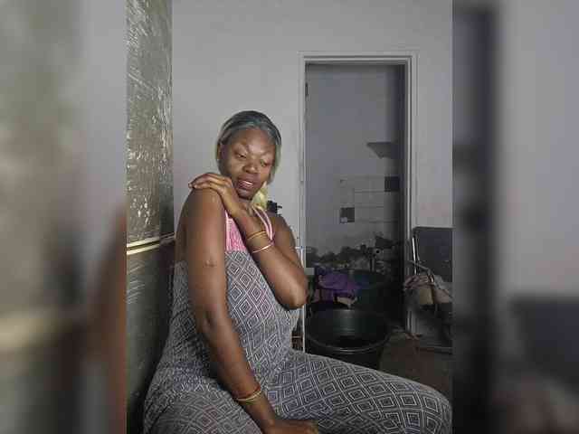 InstaG_TittyMonroe webcam