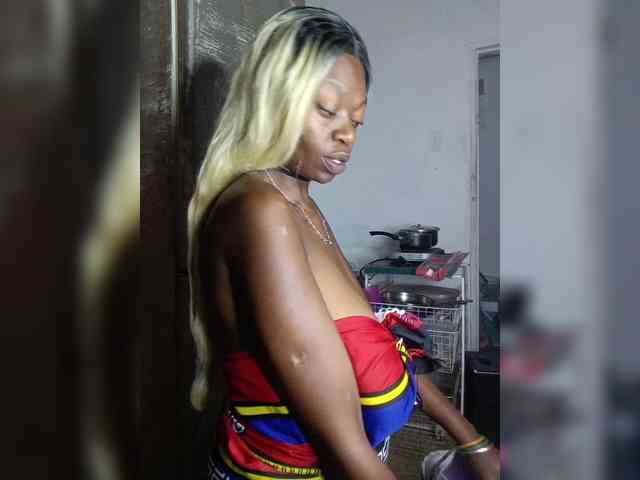 InstaG_TittyMonroe webcam