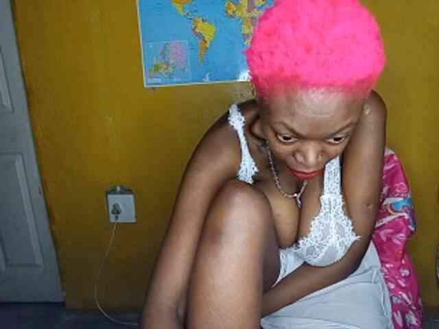 InstaG_TittyMonroe webcam
