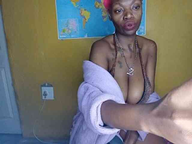 InstaG_TittyMonroe webcam