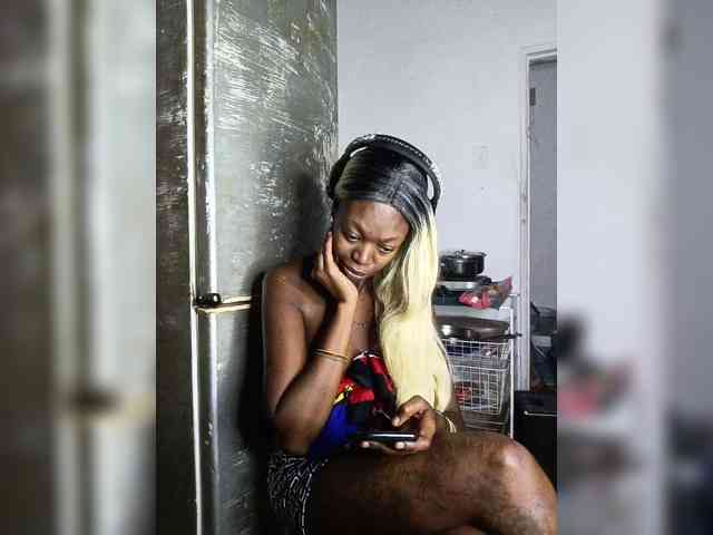 InstaG_TittyMonroe webcam