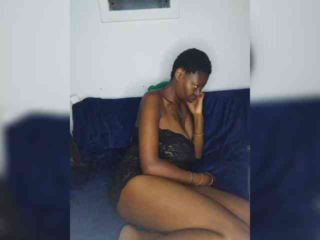 InstaG_TittyMonroe webcam