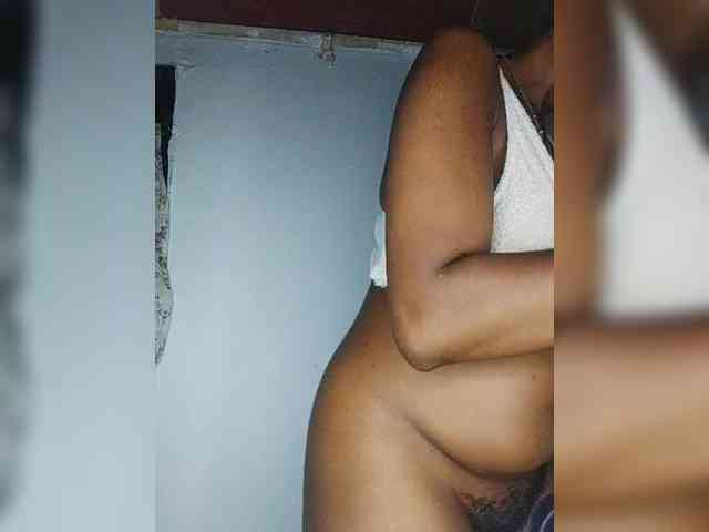 InstaG_TittyMonroe webcam