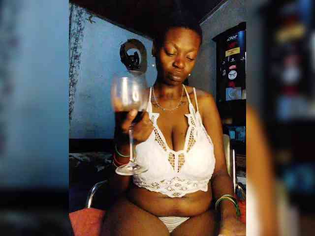 InstaG_TittyMonroe webcam