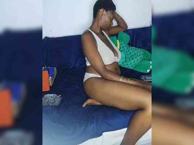 InstaG_TittyMonroe webcam