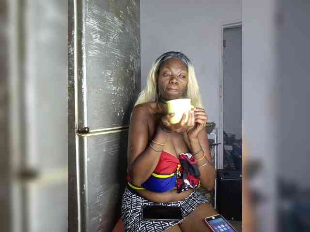 InstaG_TittyMonroe webcam