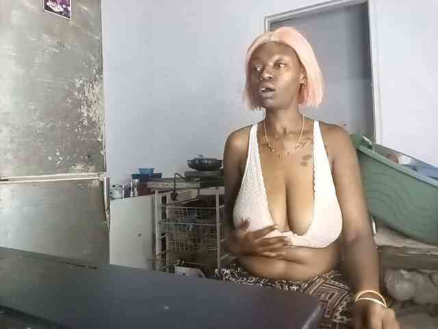 InstaG_TittyMonroe webcam