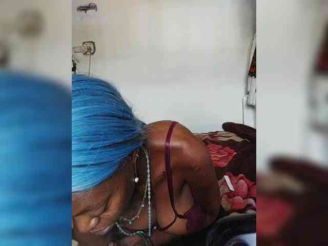 InstaG_TittyMonroe webcam