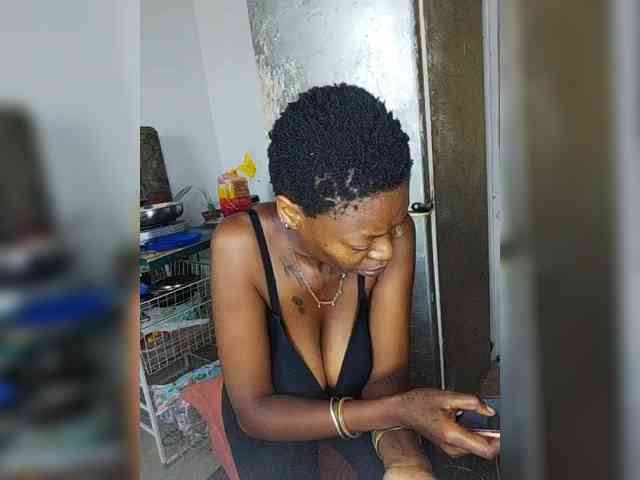 InstaG_TittyMonroe webcam