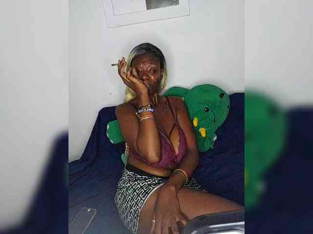 InstaG_TittyMonroe webcam