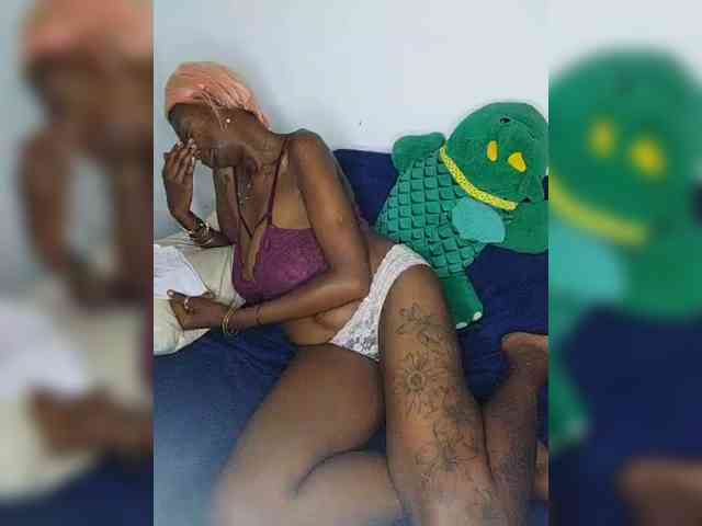 InstaG_TittyMonroe webcam