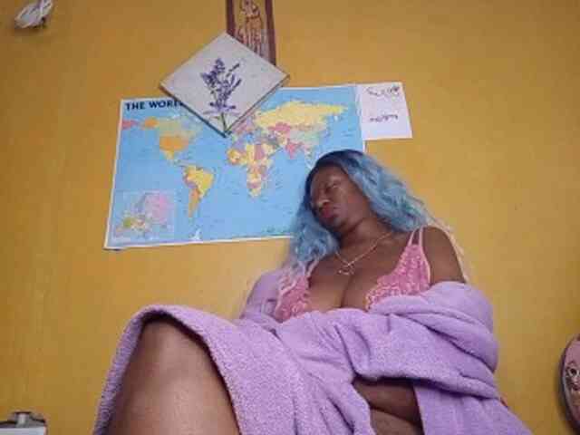 InstaG_TittyMonroe webcam