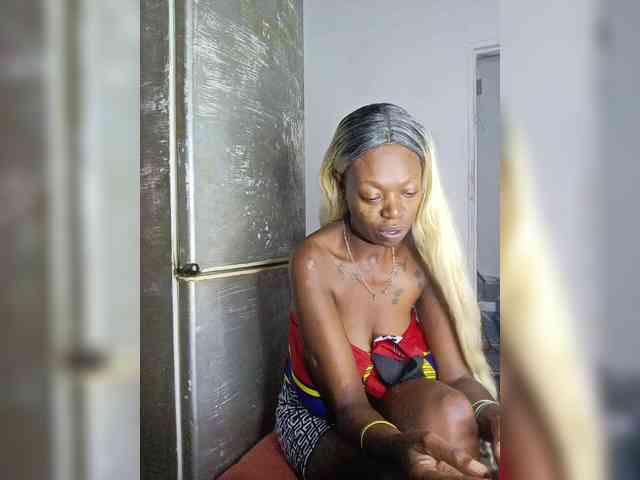 CleavageKING Live Webcam on BongaCams