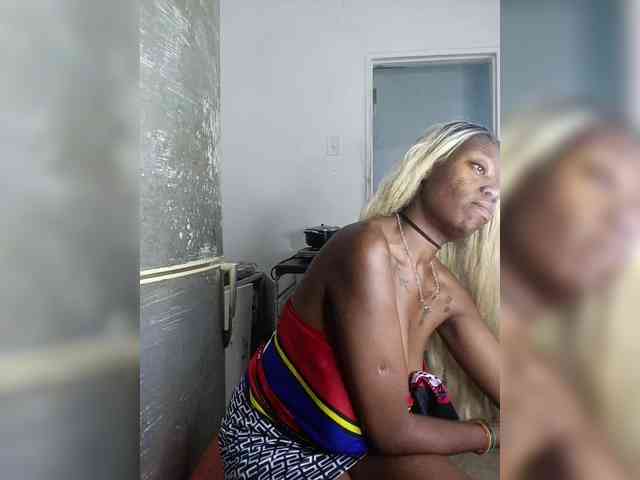 InstaG_TittyMonroe webcam