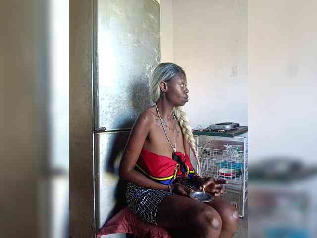 InstaG_TittyMonroe webcam