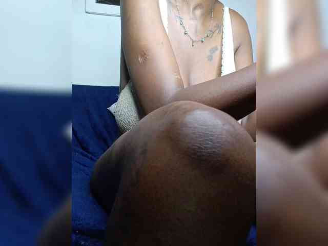 InstaG_TittyMonroe webcam