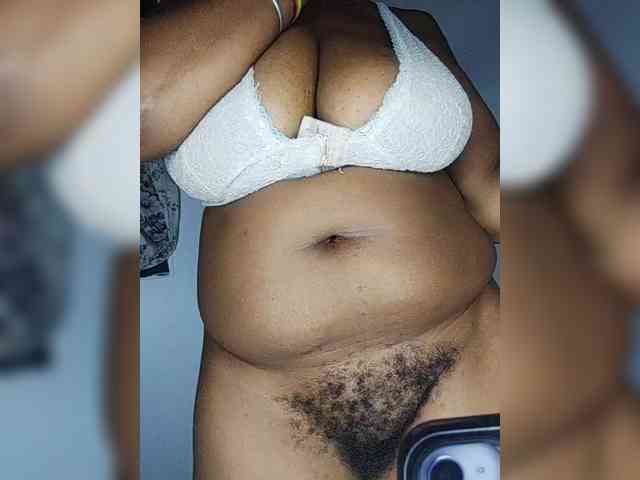 InstaG_TittyMonroe webcam