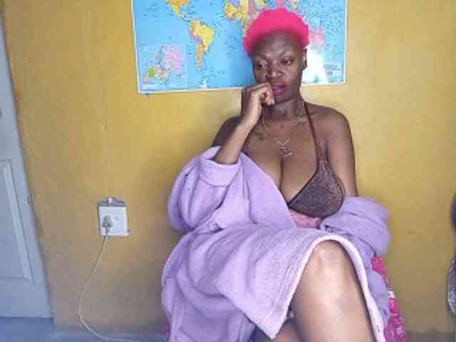 InstaG_TittyMonroe webcam