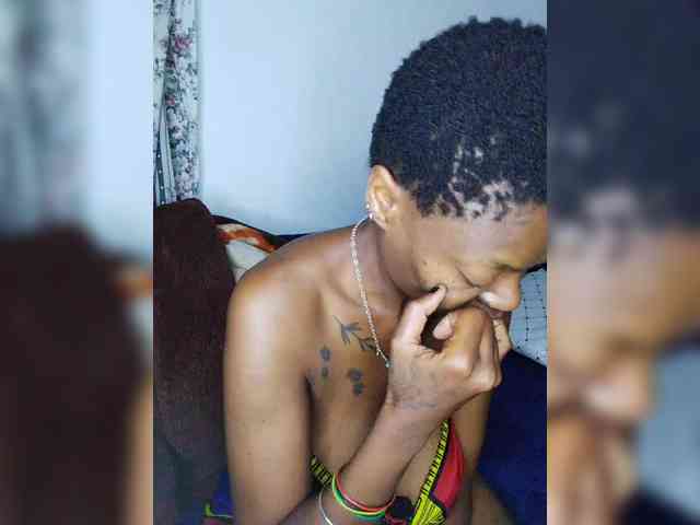 InstaG_TittyMonroe webcam