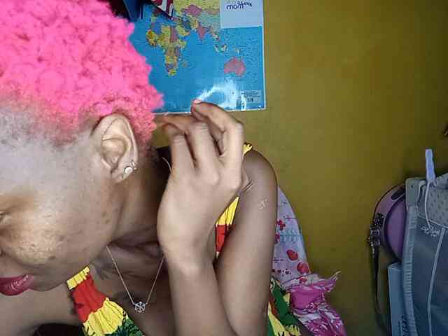 InstaG_TittyMonroe webcam