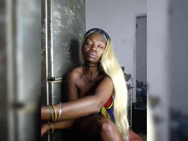 InstaG_TittyMonroe webcam