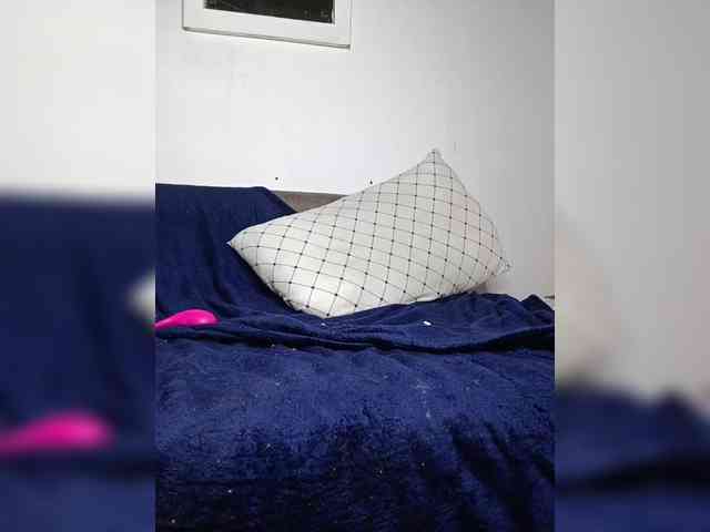 InstaG_TittyMonroe webcam