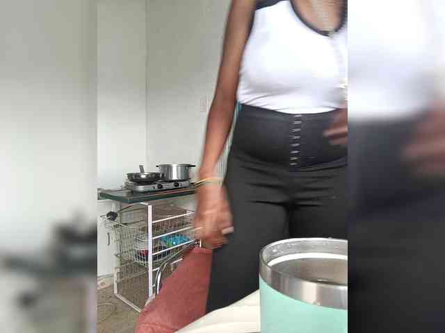 InstaG_TittyMonroe webcam