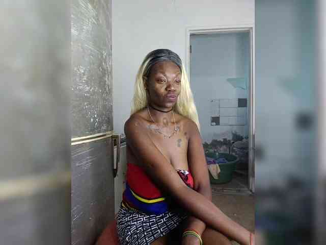 InstaG_TittyMonroe webcam