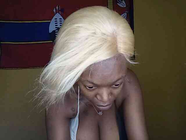 InstaG_TittyMonroe webcam