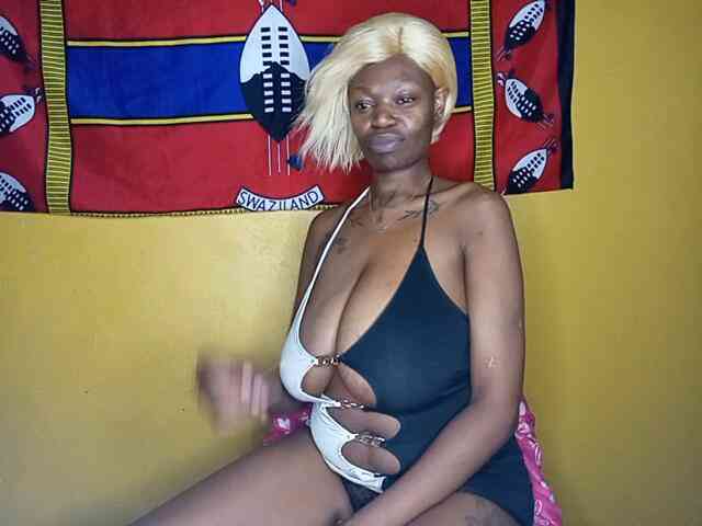 InstaG_TittyMonroe webcam