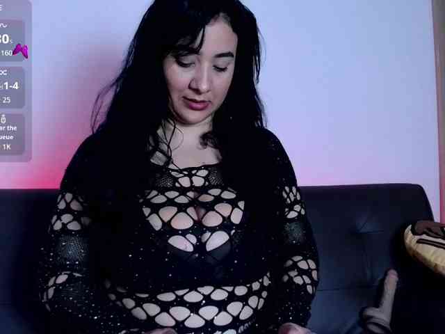 bigboobsrose1 webcam