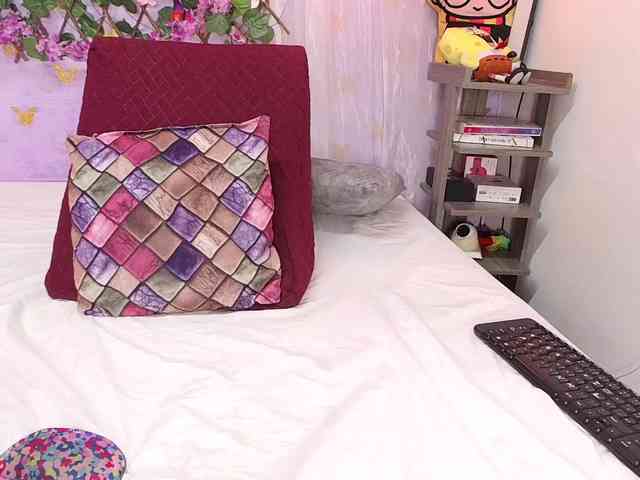 bigboobsrose1 webcam
