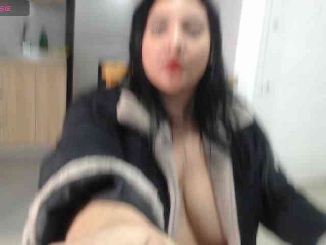 bigboobsrose1 webcam