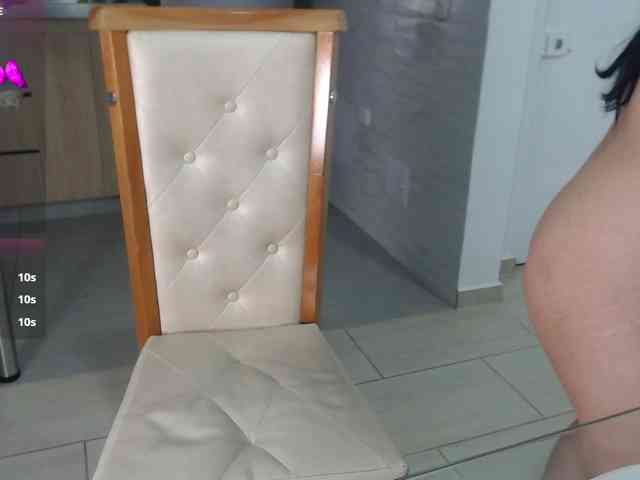 bigboobsrose1 webcam