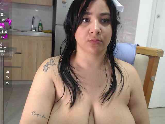 bigboobsrose1 webcam