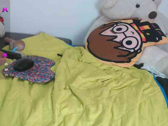 bigboobsrose1 webcam