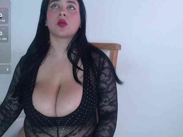 bigboobsrose1 webcam