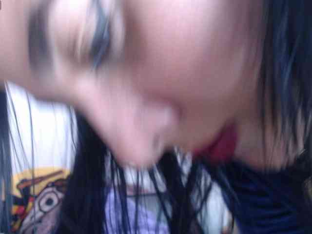 bigboobsrose1 webcam