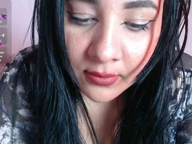 bigboobsrose1 webcam