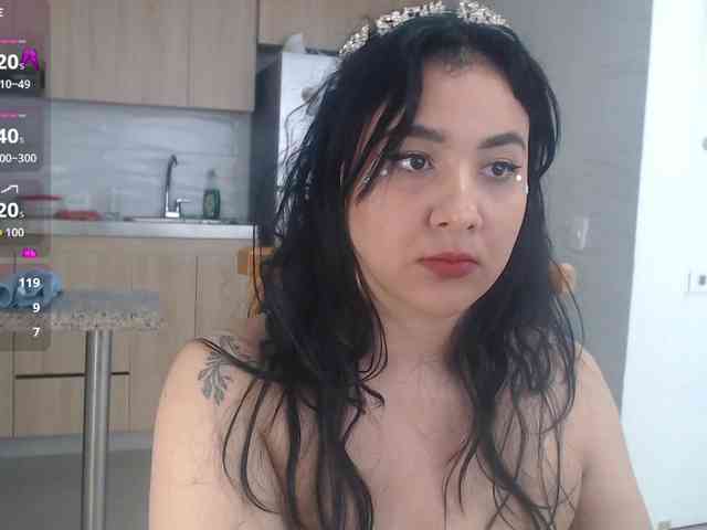 bigboobsrose1 webcam